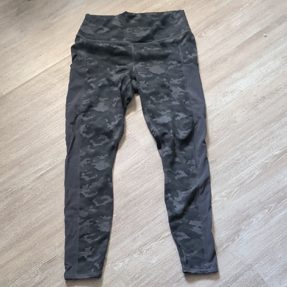 Fabletic Camouflage Powerhold Leggings Size L